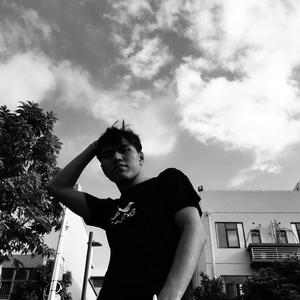 女班长乖乖掀起裙子打屁股图片
